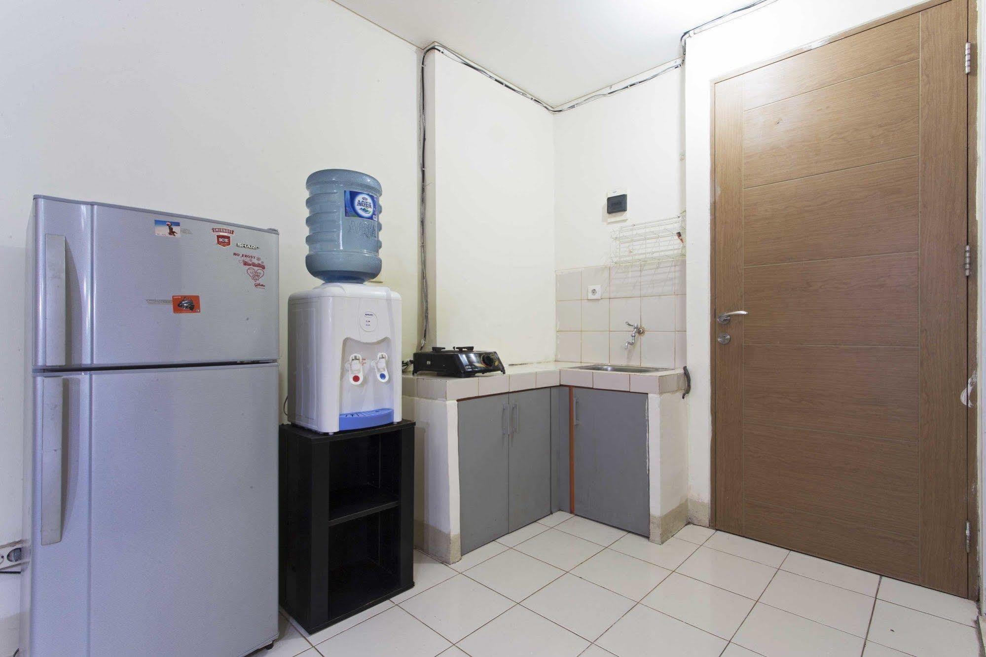 Reddoorz Apartment @ Pulo Gadung Джакарта Экстерьер фото